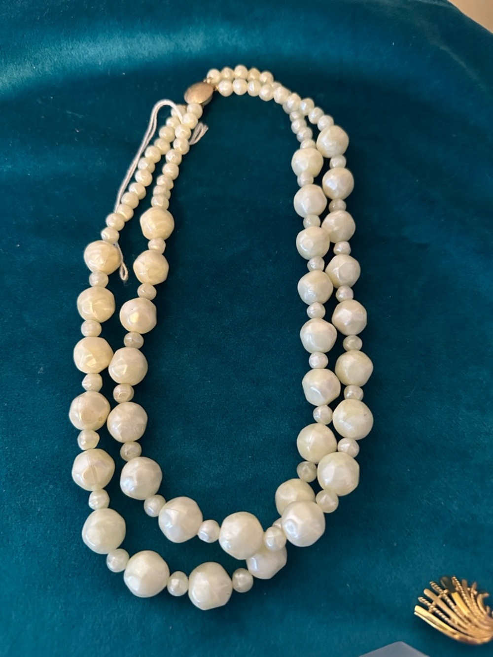 Vintage 1950s bubble pearl double strand necklace with gold tone clasp